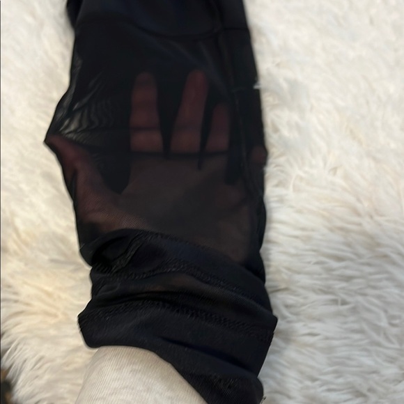 90 Degree By Reflex Black Cropped Leggings (see through knee down) - Picture 6 of 6